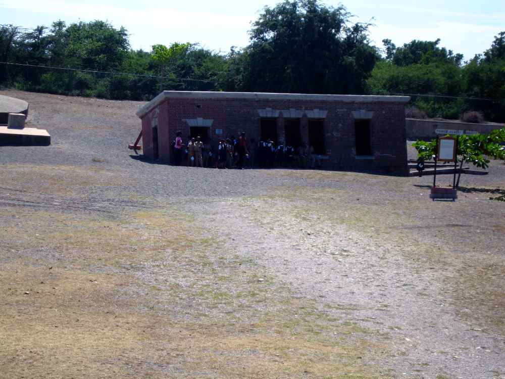 giddy house