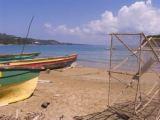 tropical beach scene, boats on beach, tropical screensavers